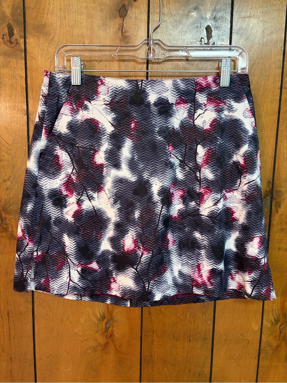 Lady Hagen Abstract Mini Skirt in Navy, White & Magenta